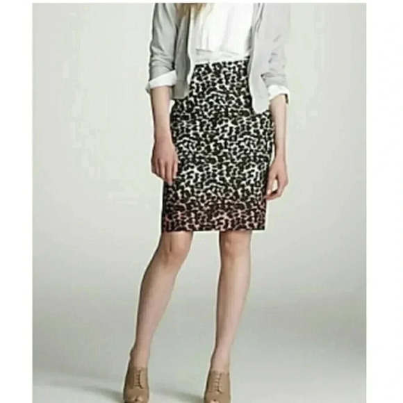 J. Crew | Wildcat Black To Pink Ombre Linen Leopard Print Pencil Skirt Size 4 - Picture 4 of 4